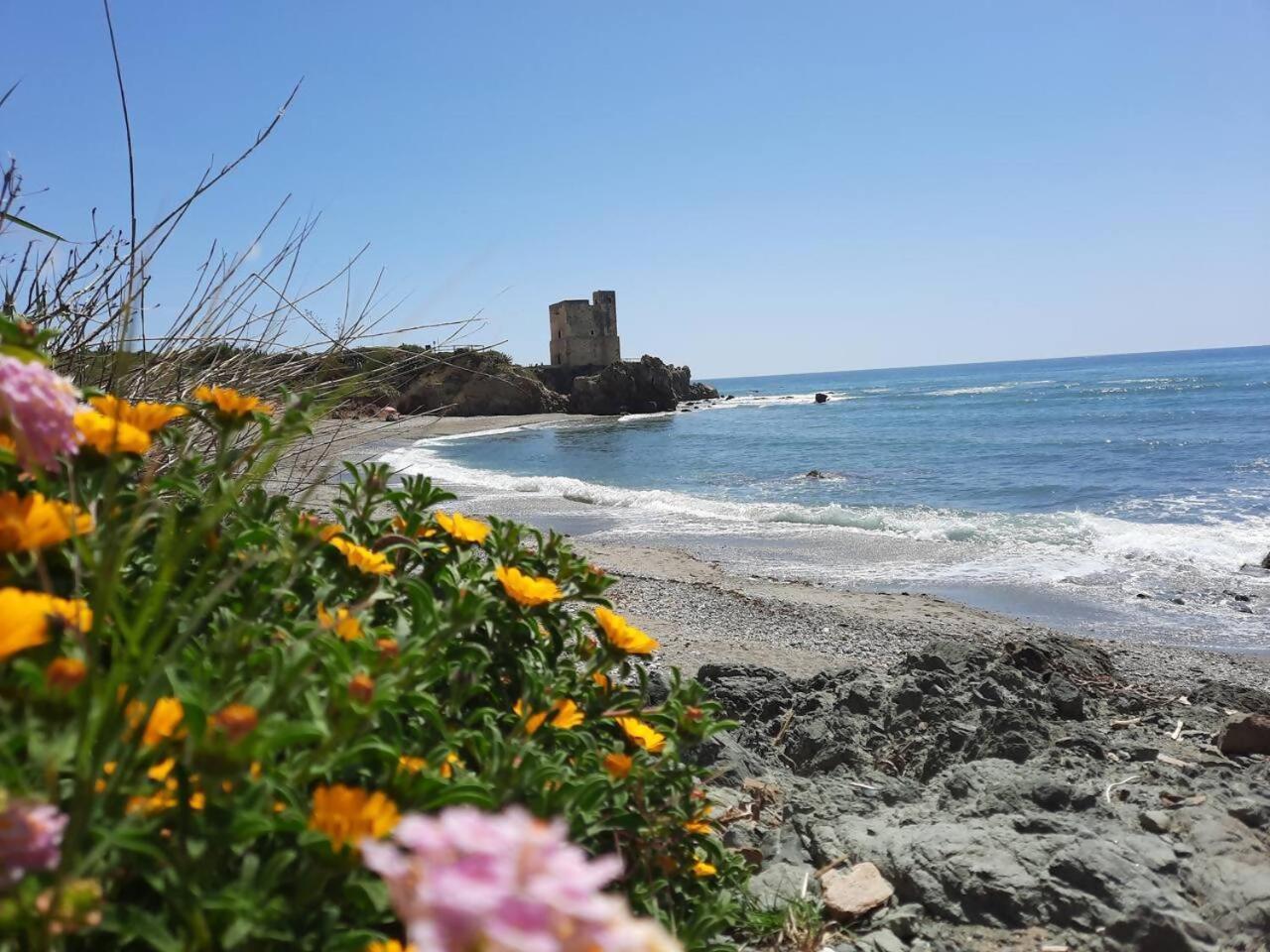 マニルバAtico Familiar Vistas Al Marアパートメント エクステリア 写真