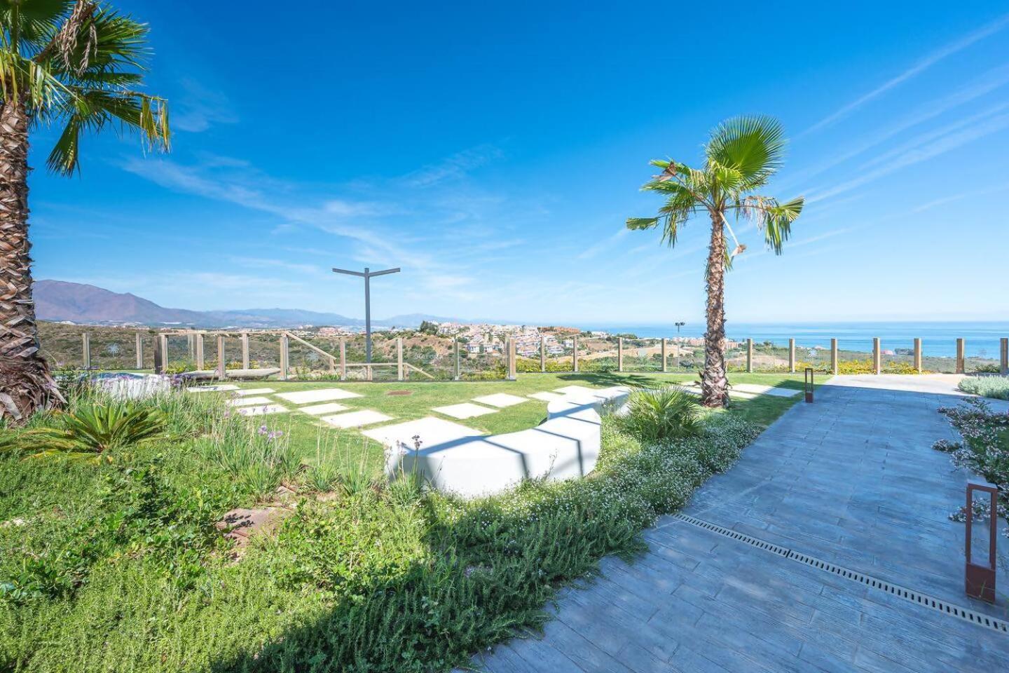 マニルバAtico Familiar Vistas Al Marアパートメント エクステリア 写真